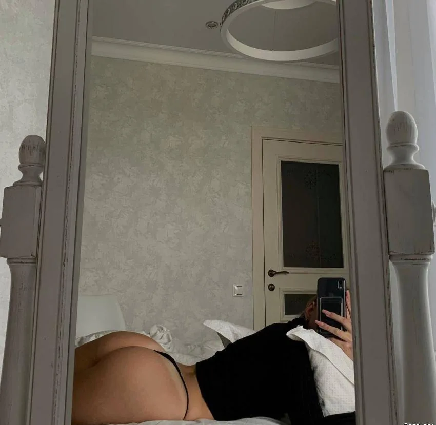 LauraXox