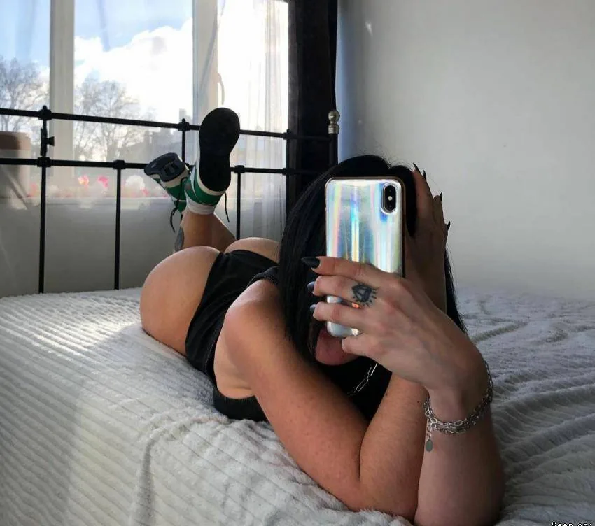 Single.Ella